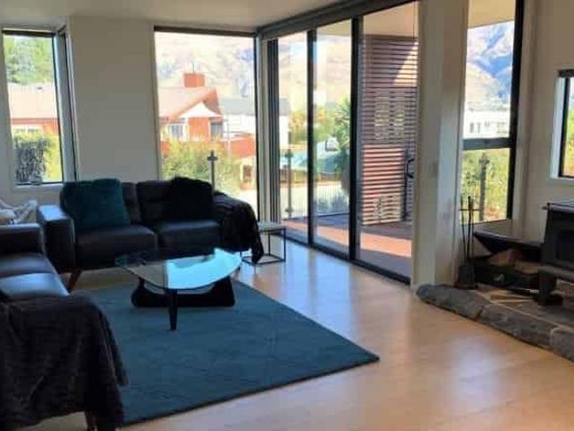 House for rent in Otakou