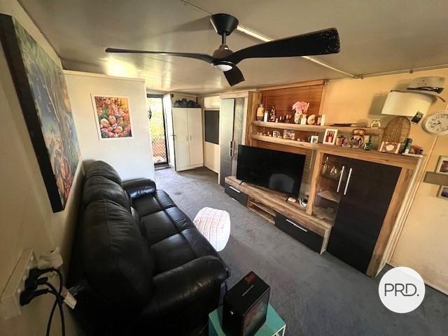 House for sale in Boyne Island