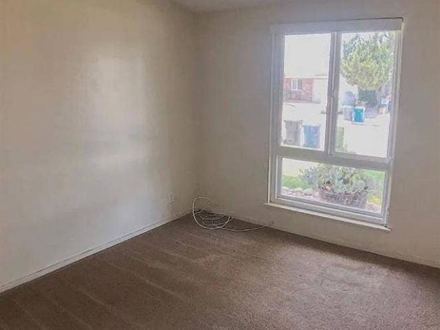 Room for rent in Newbury Park, California