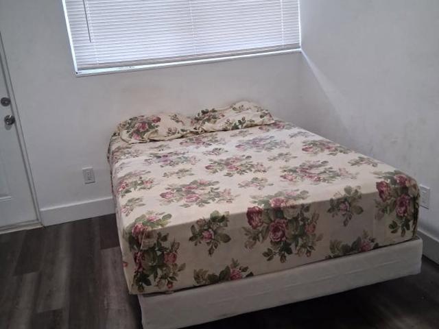 Room for rent in North Miami Beach, Florida
