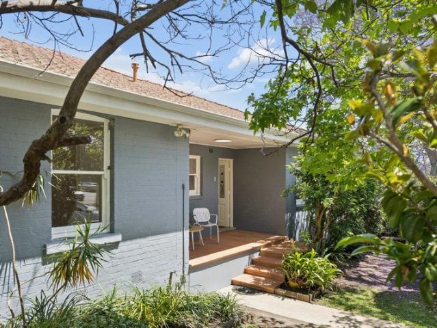 Apartment for sale in Lower North Shore, Sydney