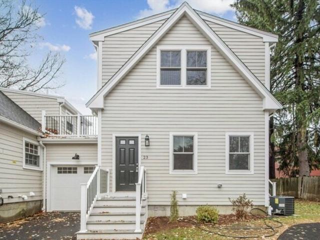 Condo for sale in Cambridge