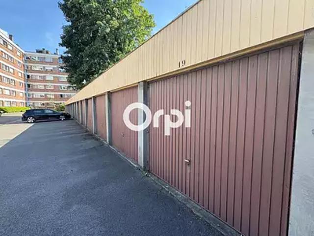 Garage vente à Lille, Loos