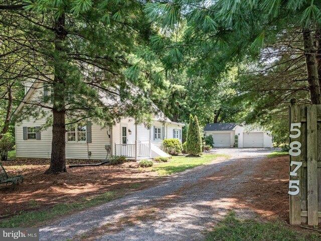 House for sale in Berryville