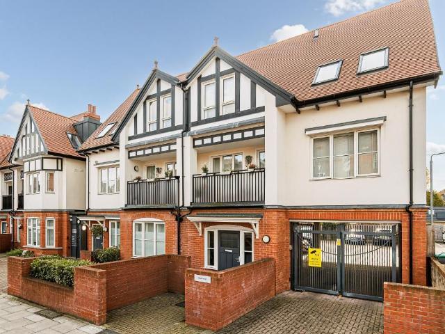 Apartment for rent in Poets Corner, Greater London