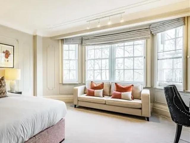 Apartment for rent in St. John's Wood, Greater London