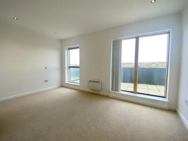 Apartment for rent in Lakenham, East Bank