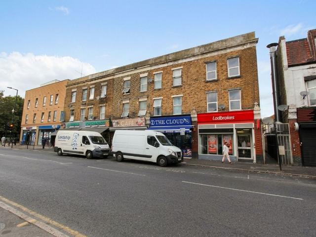 House for rent in Noel Park, Greater London