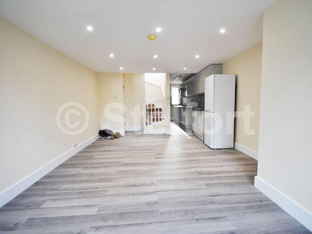Apartment for rent in London Borough of Hackney, Greater London