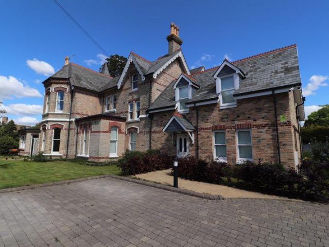 Apartment for rent in Charminster, Bournemouth