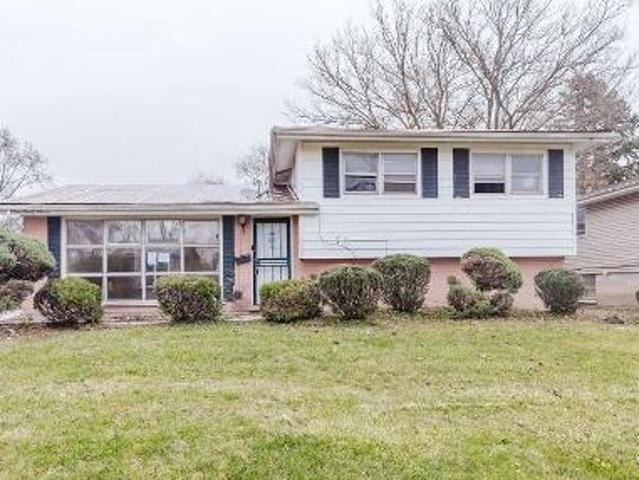 House for sale in Country Club Hills, Illinois