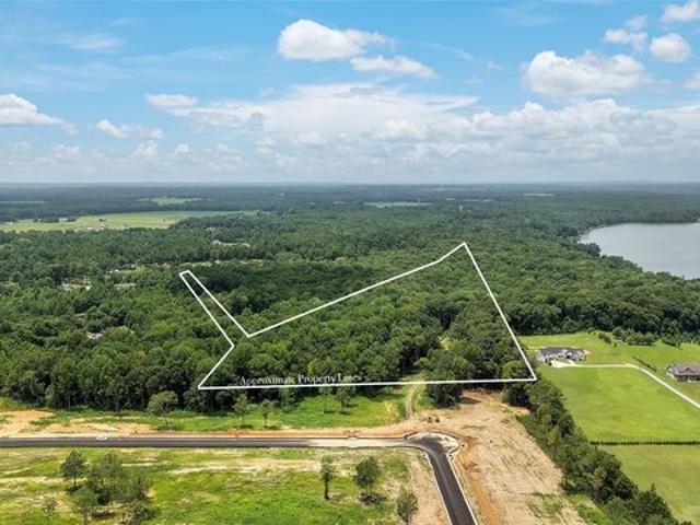 Land for sale in Elmore, Alabama