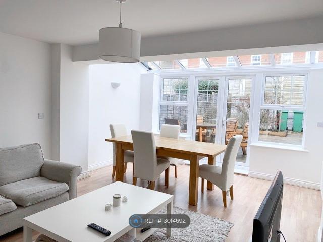 House for rent in Bromley Common, Greater London