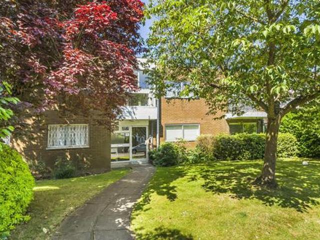 House for sale in Greater London
