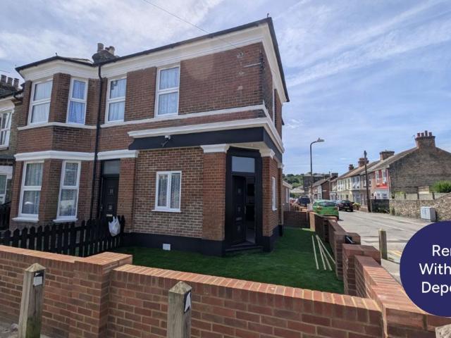 House for rent in Tower Hamlets, Ash