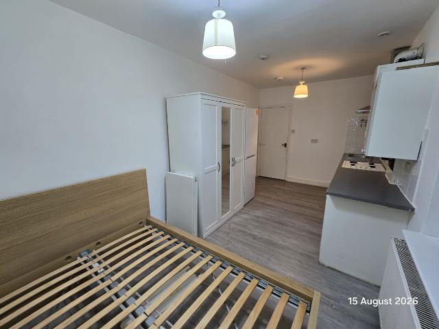 Studio for rent in Wealdstone, Greater London