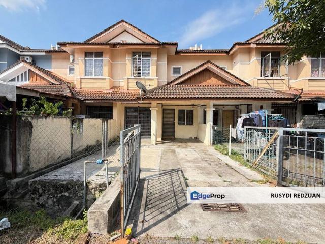 House for sale in Seksyen 9, Bandar Puncak Alam