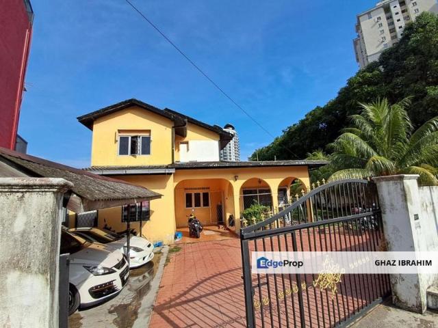 House for sale in Country Heights Damansara, Kuala Lumpur