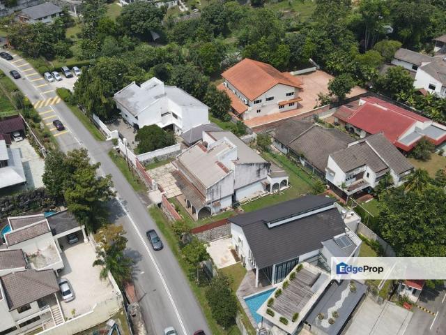 House for sale in Pantai