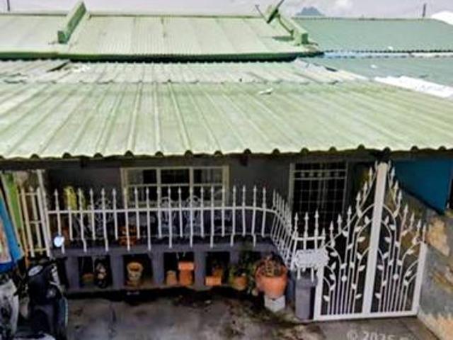 Terraced House for sale in Kuching