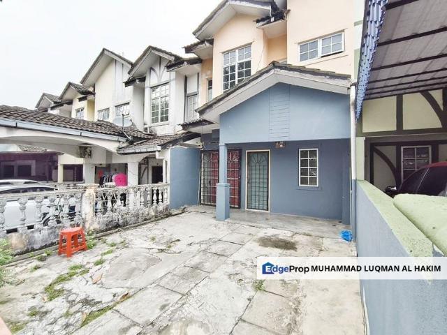 House for sale in Seksyen 13, Bandar Puncak Alam