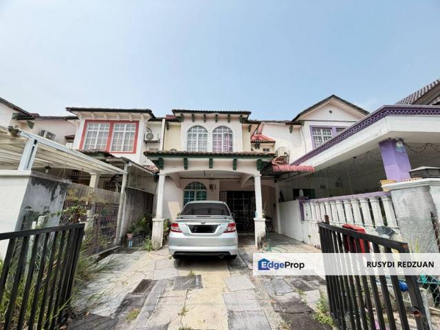 House for sale in Seksyen 7, Bandar Puncak Alam