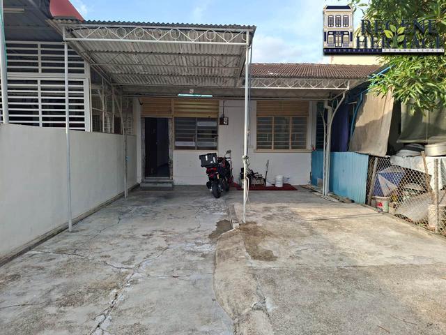 Terraced House for rent in Greenlane Heights, George Town