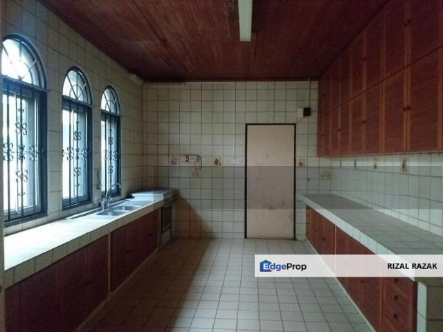 House for sale in Country Heights Damansara, Kuala Lumpur