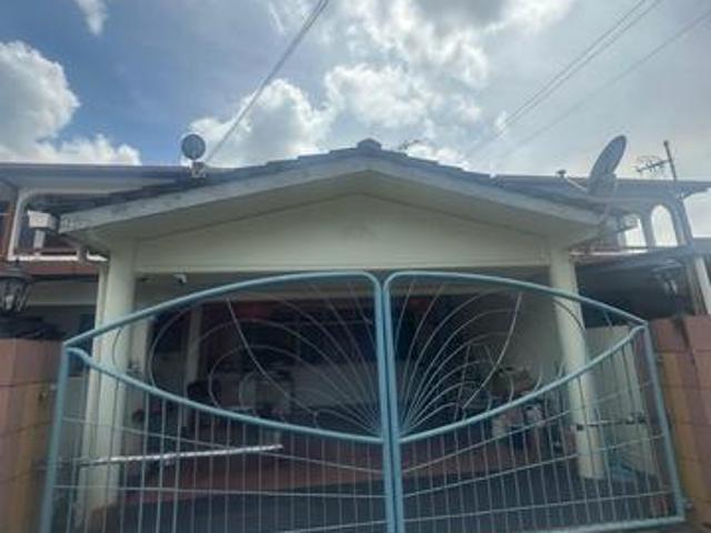 Terraced House for rent in Kuching