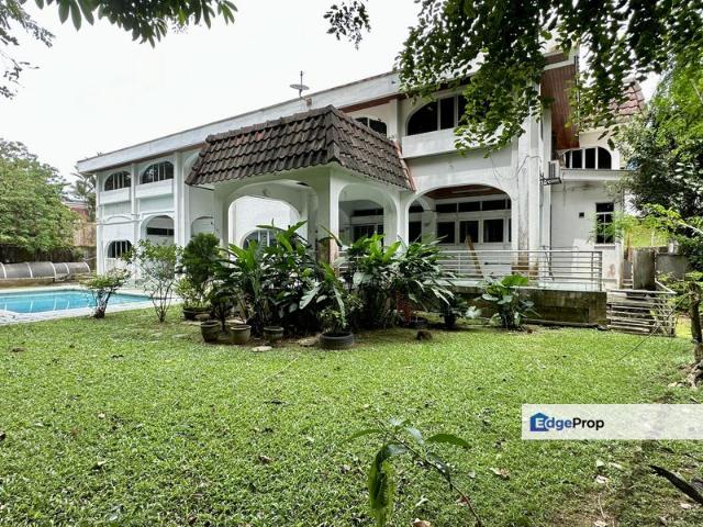 House for sale in Pantai