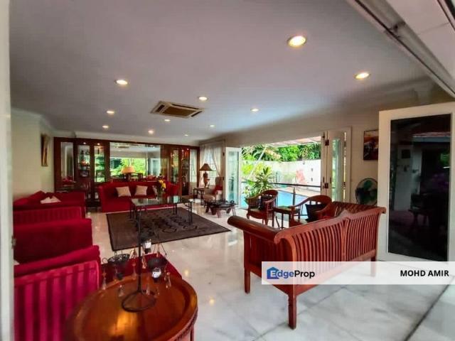 House for sale in Pantai
