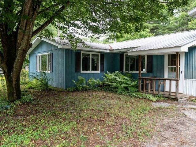 House for sale in Oneida, New York