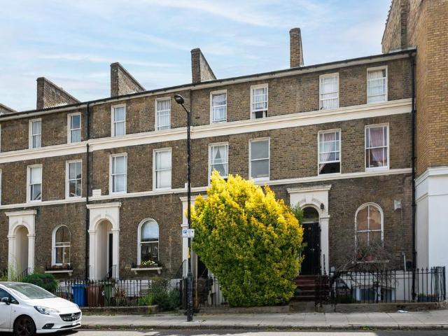 House for rent in Walworth, Greater London