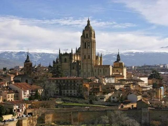 Casa en alquiler en Bernuy De Porreros, Segovia