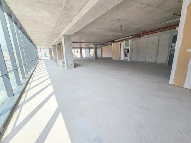 Los Adobes/El tranque Oficina Venta