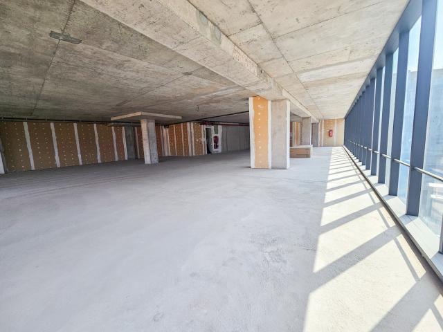 Los Adobes/El tranque Oficina Venta