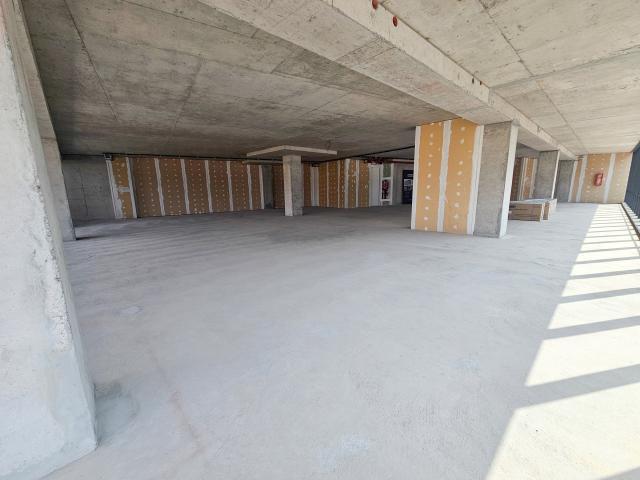 Los Adobes/El tranque Oficina Venta