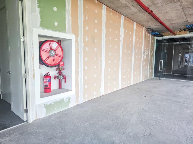 Los Adobes/El tranque Oficina Venta