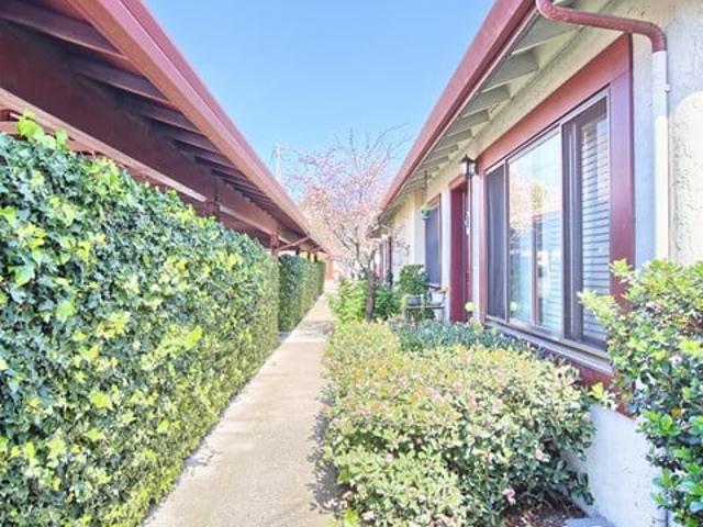 Apartment for rent in Monterey