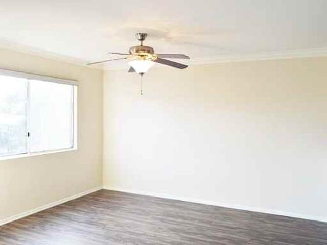 Apartment for rent in Canoga Park, California