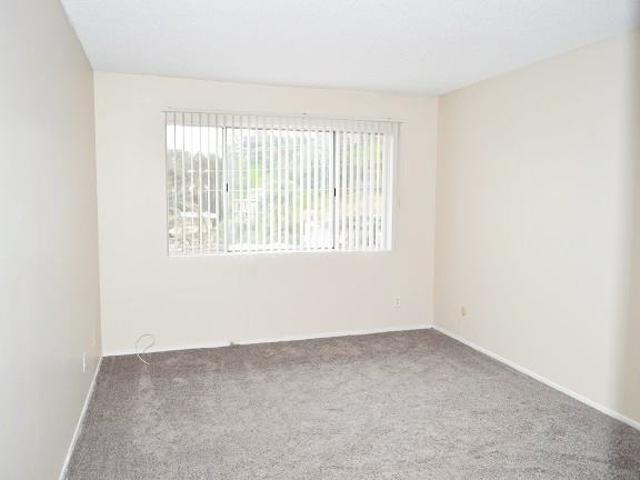 Apartment for rent in Canoga Park, California