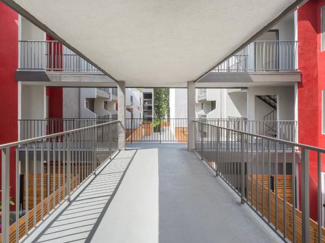 Apartment for rent in Canoga Park, California