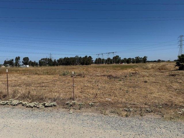 Land for sale in Elverta, California