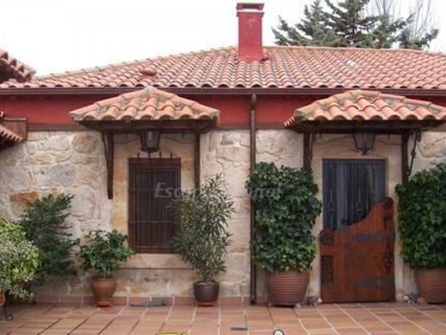 Casa en alquiler en Vega De Tirados