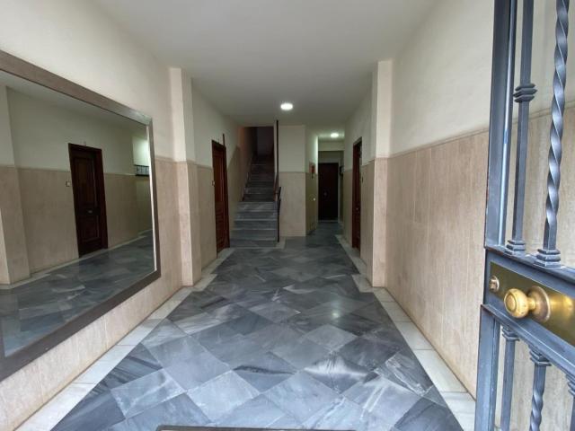 Piso en alquiler en Los Remedios, Sevilla