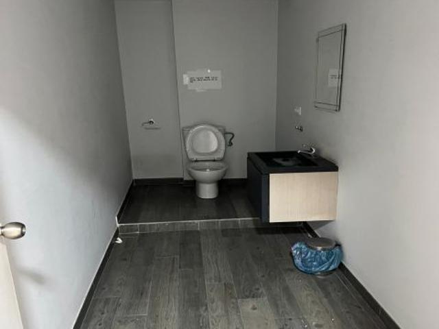 Local Comercial en alquiler en Los Remedios, Sevilla