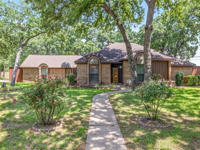 House for sale in Grapevine, Texas