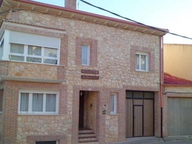 Casa en alquiler en Baños De Valdearados, Castilla y León