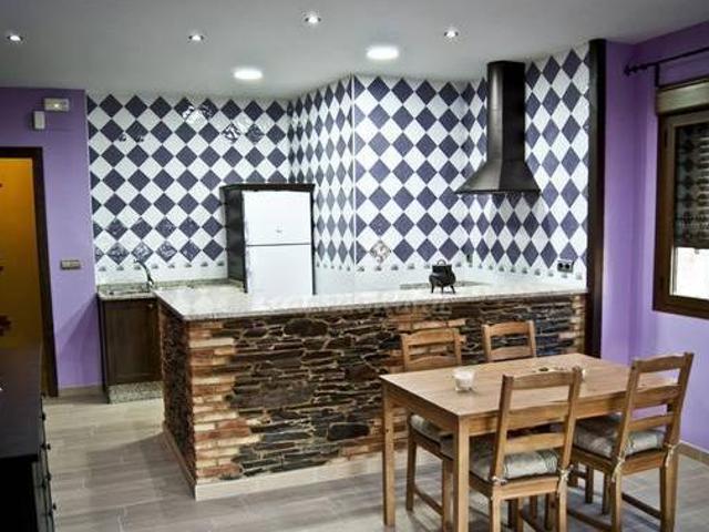 Casa en alquiler en Puerto De Santa Cruz, Extremadura