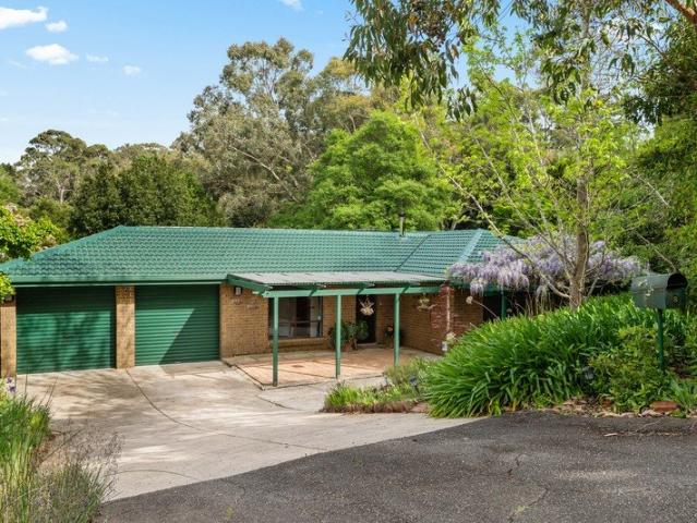 House for sale in Crafers West, Adelaide Hills Council